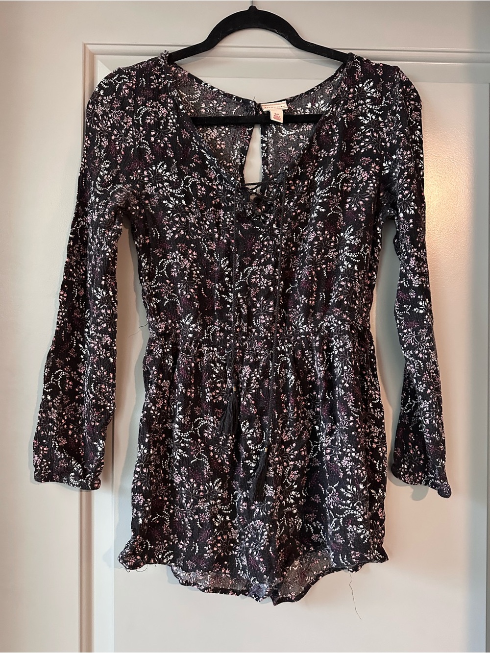 Cape Juby Black Floral Long-Sleeve Romper
